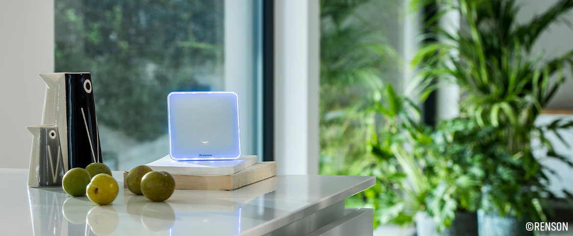 Vous respirez un air intérieur vicié ? Le Renson Sense vous le dit ! Vous respirez un air intérieur vicié ? Le Renson Sense vous le dit !