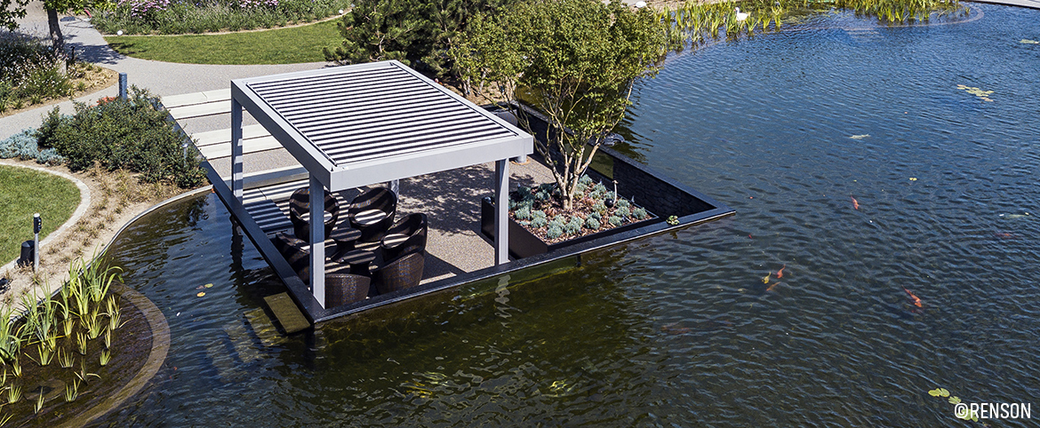 Une terrasse au milieu de l’eau