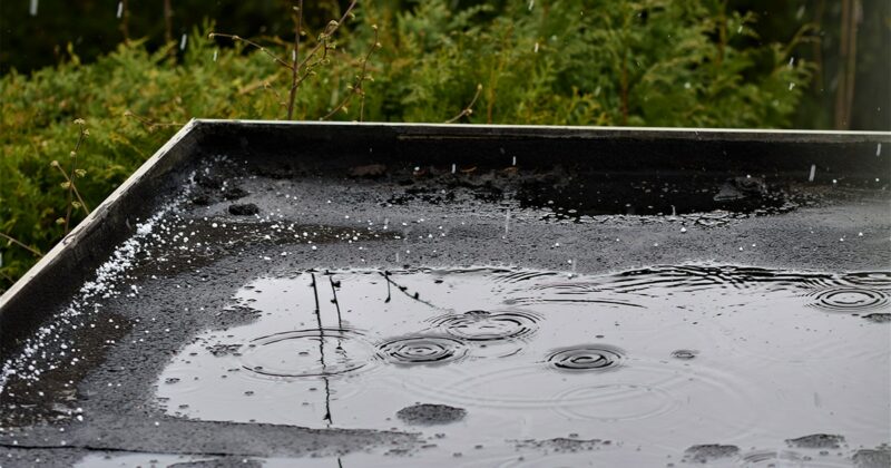 Isoler une toiture plate dans son épaisseur, un pari risqué !